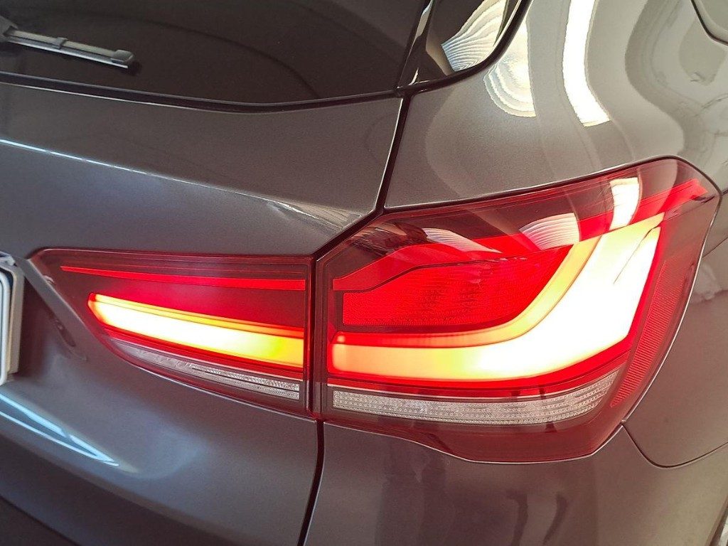 BMW X1 xDrive20d Business Advantage Aut. + Tetto apr. - 7