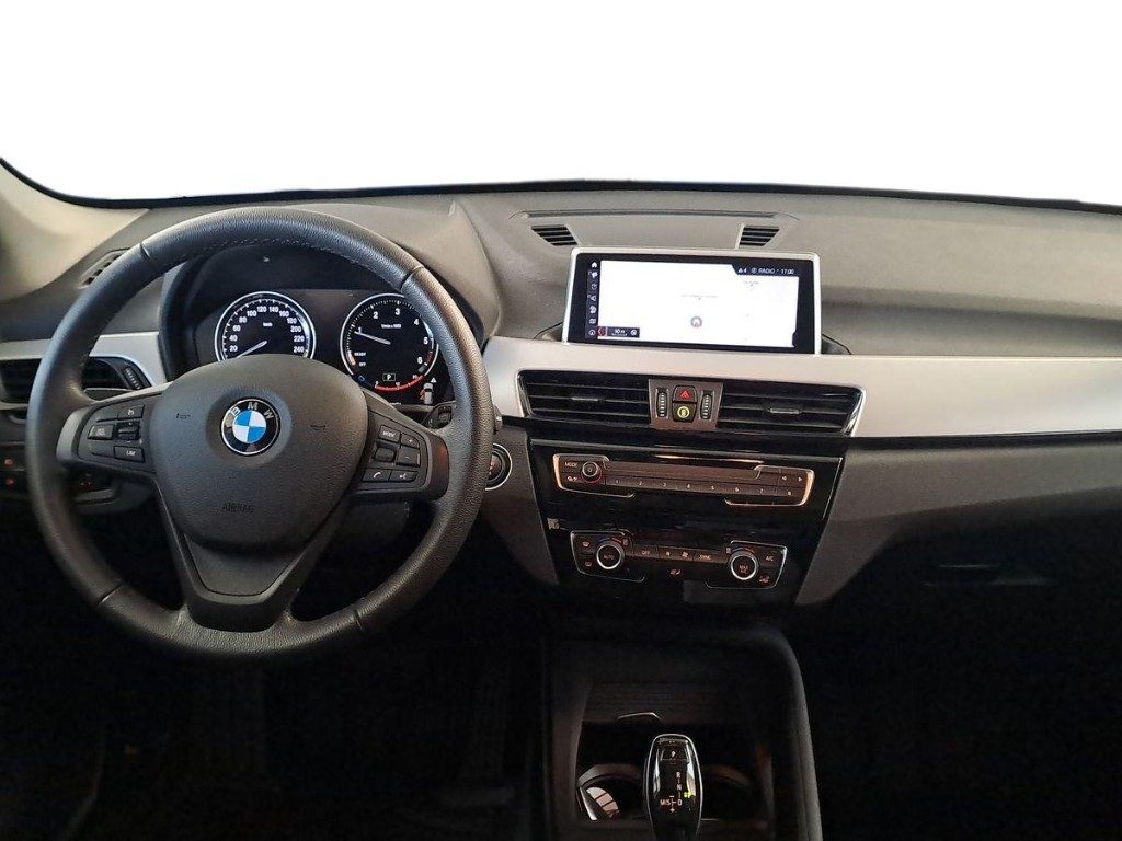 BMW X1 xDrive20d Business Advantage Aut. + Tetto apr. - 9