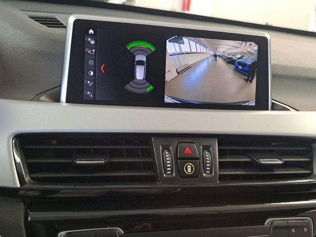 BMW X1 xDrive20d Business Advantage Aut. + Tetto apr. - 14