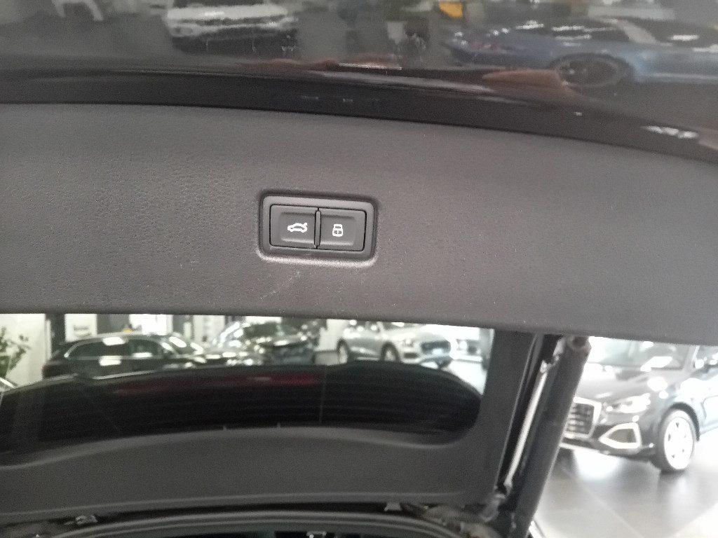Clicca per ingrandire Q5 - SPB 40 TDI Mhevquattro S tronic S line BLACK PACK