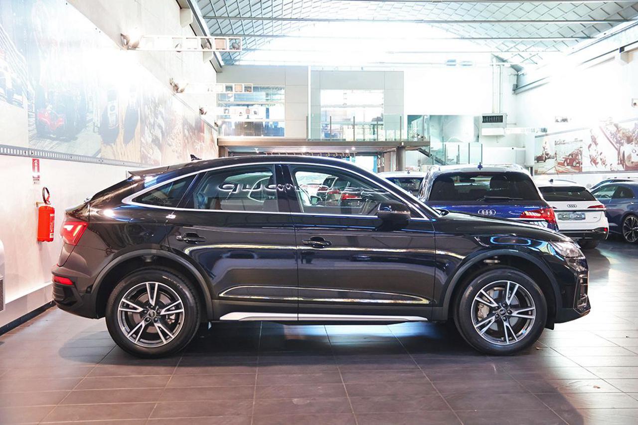 AUDI Q5 40 TDI Sportback Quattro S-Tronic Busin. Advanced - 2