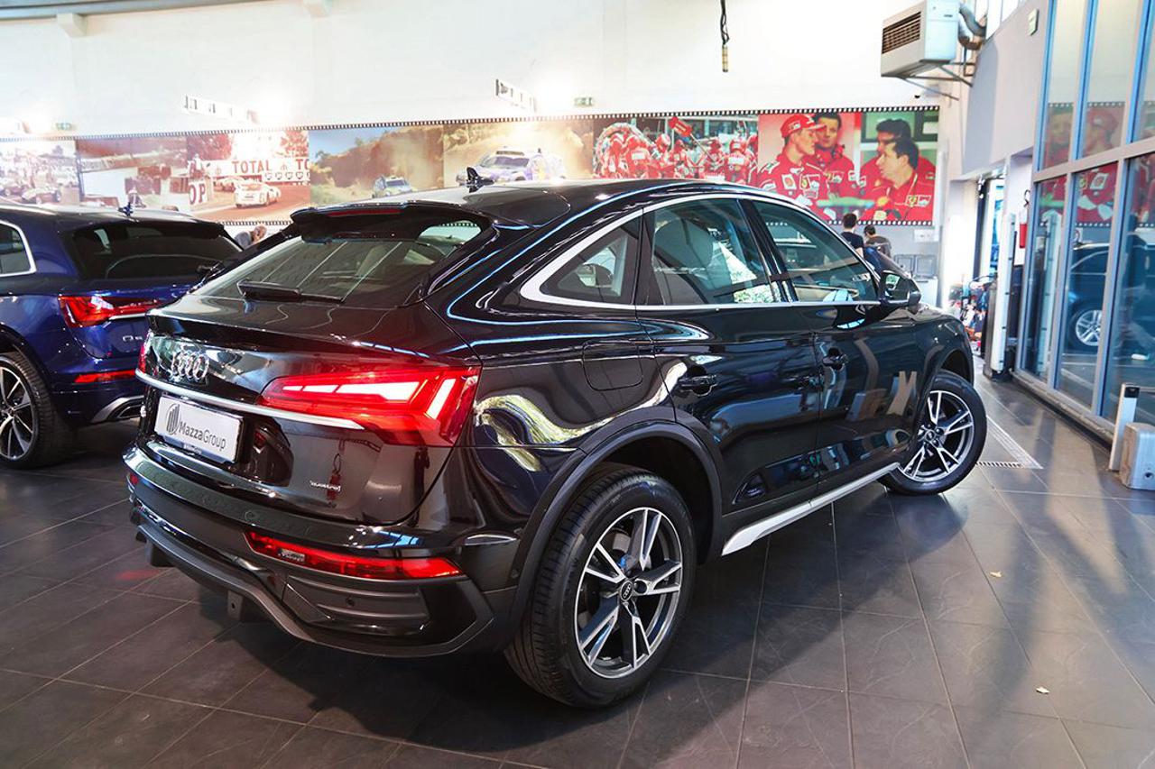 AUDI Q5 40 TDI Sportback Quattro S-Tronic Busin. Advanced - 8