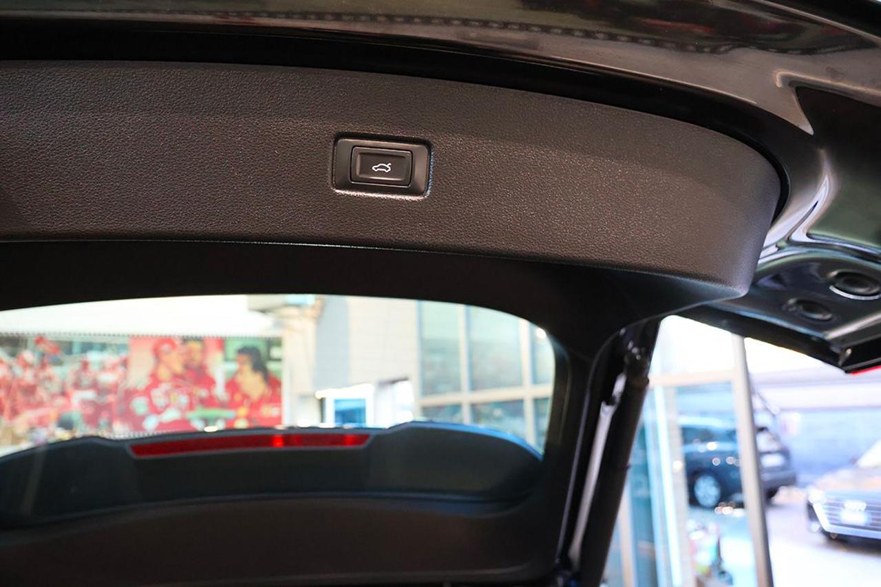AUDI Q5 40 TDI Sportback Quattro S-Tronic Busin. Advanced - 12