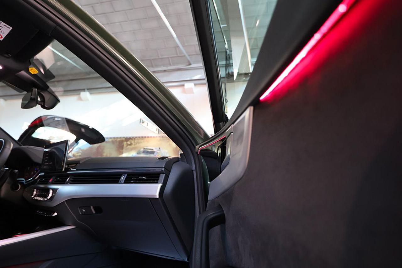 AUDI A4 40 TDI Avant S-Tronic S-Line - 38
