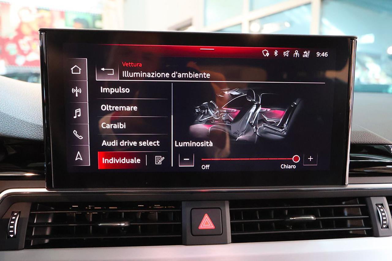 AUDI A4 40 TDI Avant S-Tronic S-Line - 28