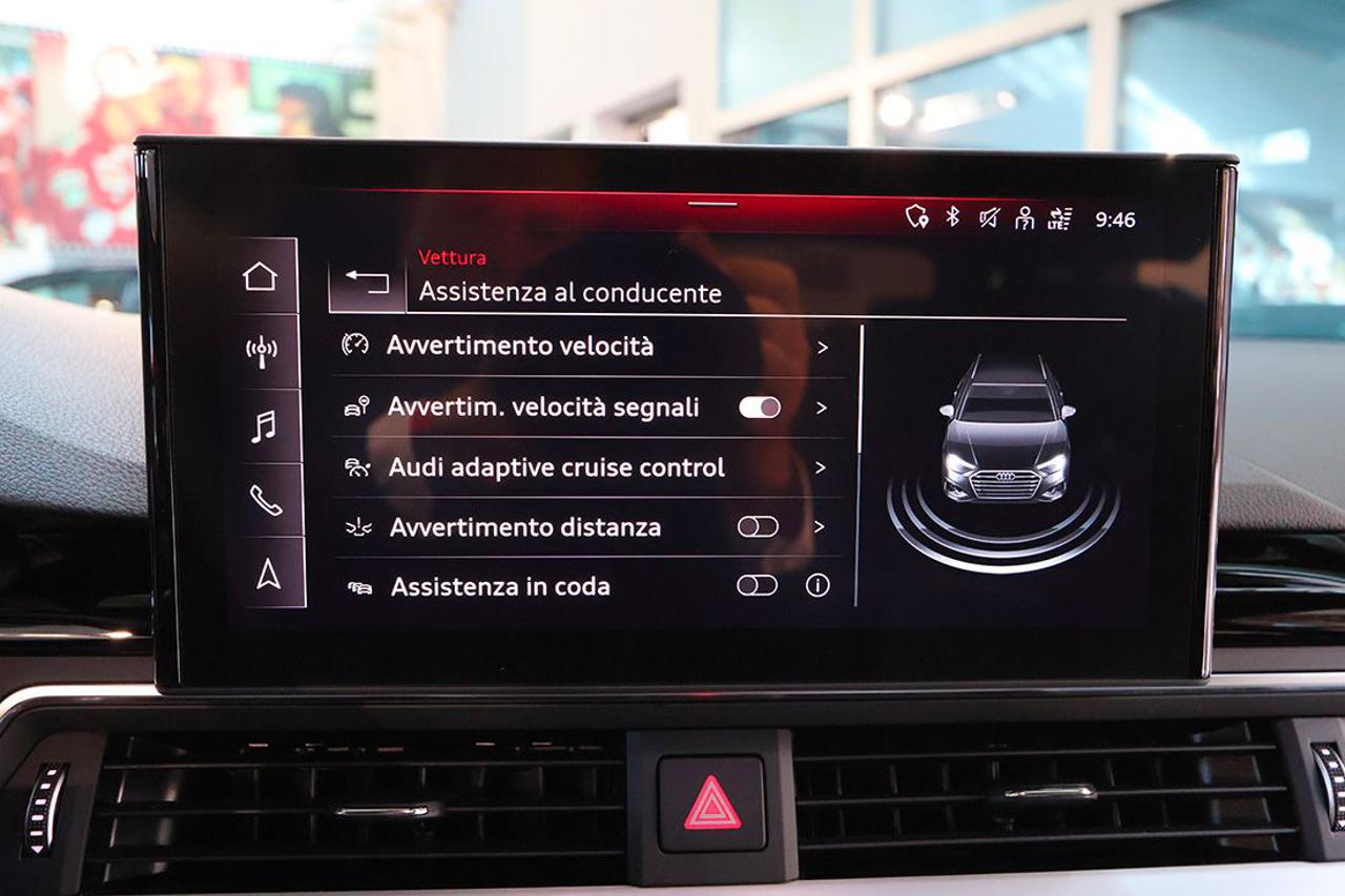 AUDI A4 40 TDI Avant S-Tronic S-Line - 29