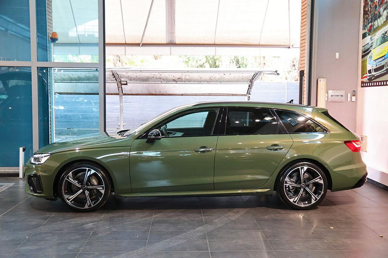AUDI A4 40 TDI Avant S-Tronic S-Line - 3