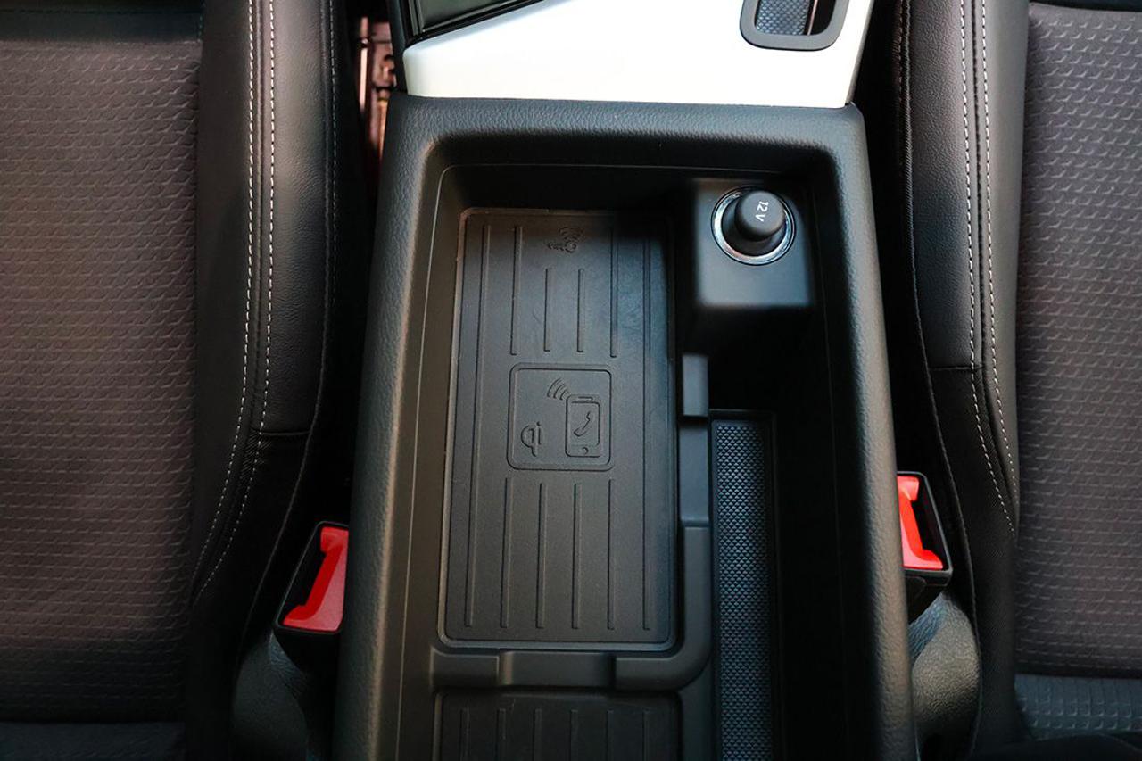 AUDI A4 40 TDI Avant S-Tronic S-Line - 43