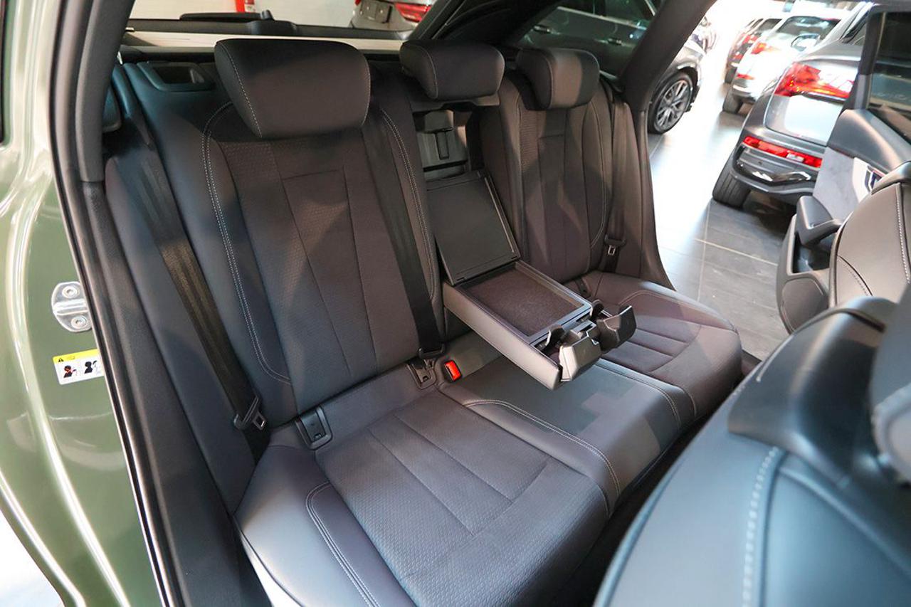 AUDI A4 40 TDI Avant S-Tronic S-Line - 20