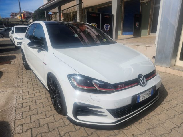 VOLKSWAGEN Golf GTI Bianco pastello