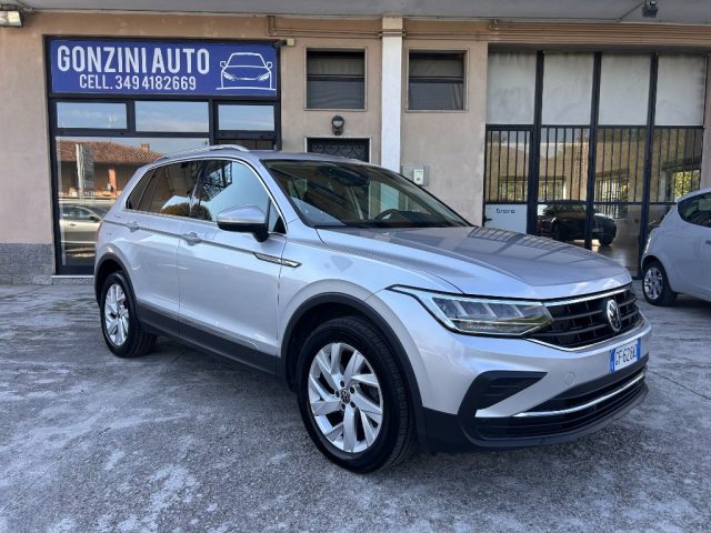 VOLKSWAGEN Tiguan Argento metallizzato