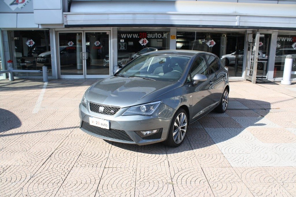 2B Auto ||| SEAT Ibiza 1.2 TSI 90 CV 5p. FR in vendita a Nova Milanese