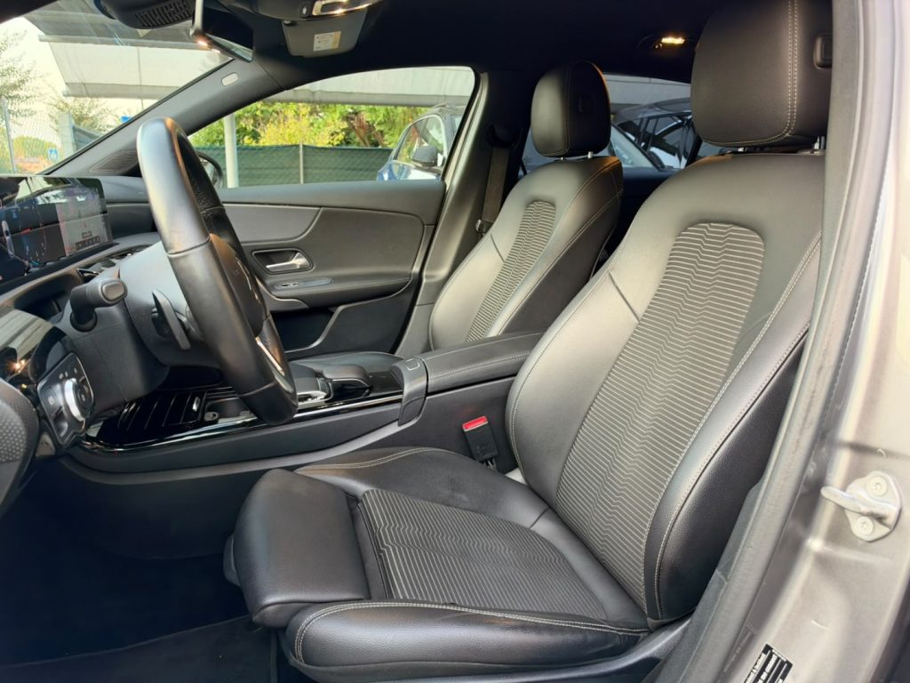 MERCEDES-BENZ A 180 d Automatic Executive - 11
