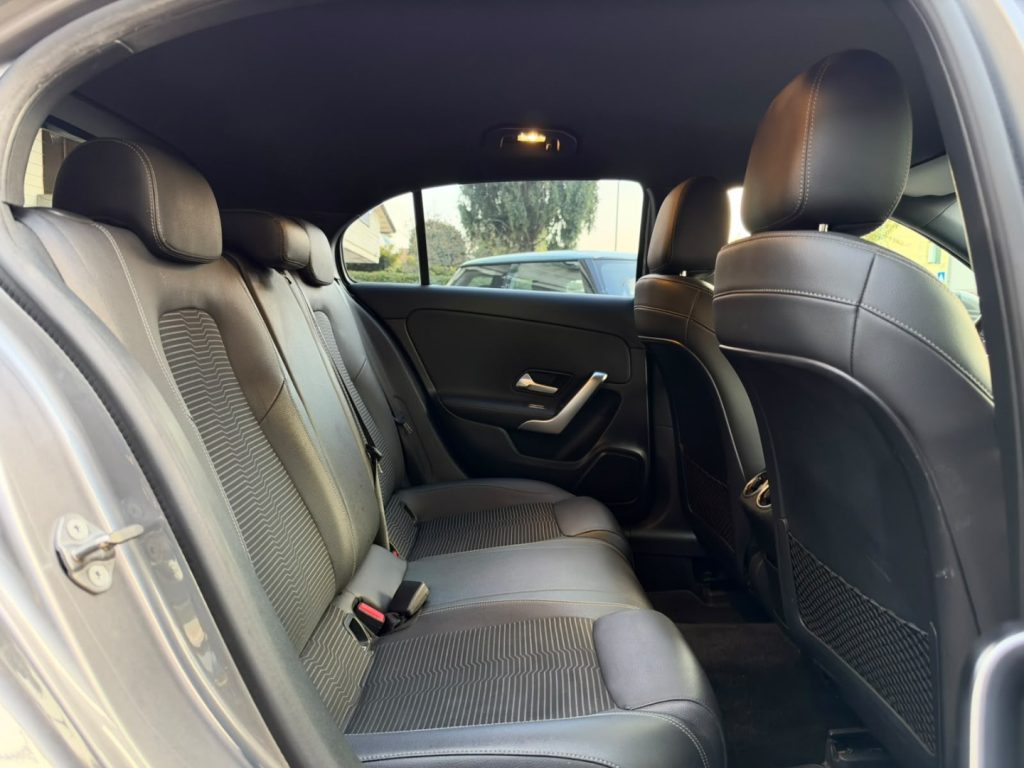 MERCEDES-BENZ A 180 d Automatic Executive - 13