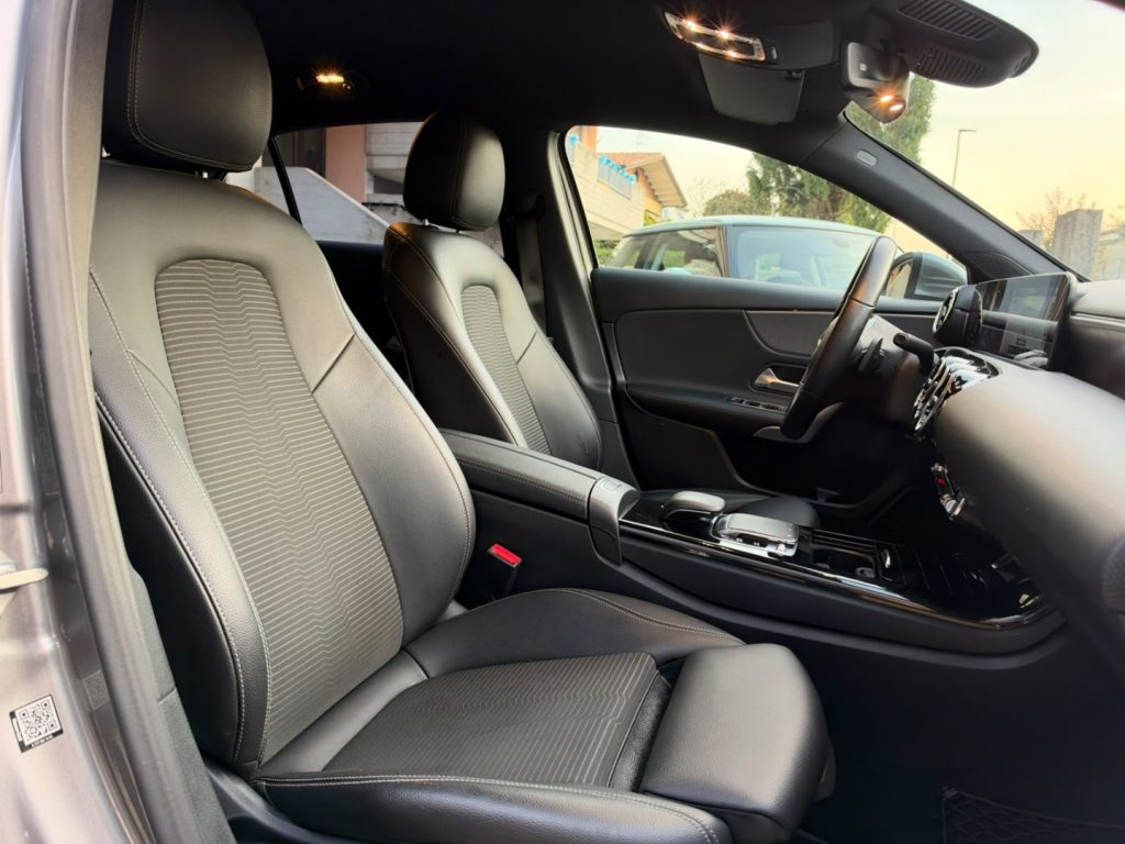 MERCEDES-BENZ A 180 d Automatic Executive - 14