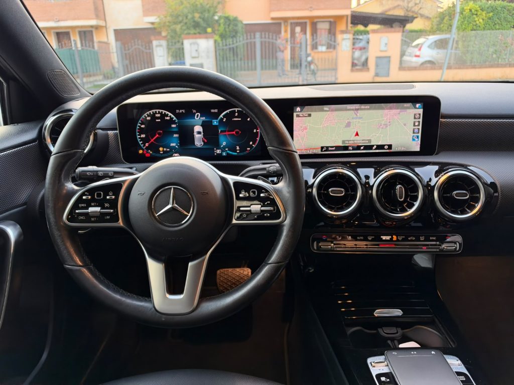 MERCEDES-BENZ A 180 d Automatic Executive - 10