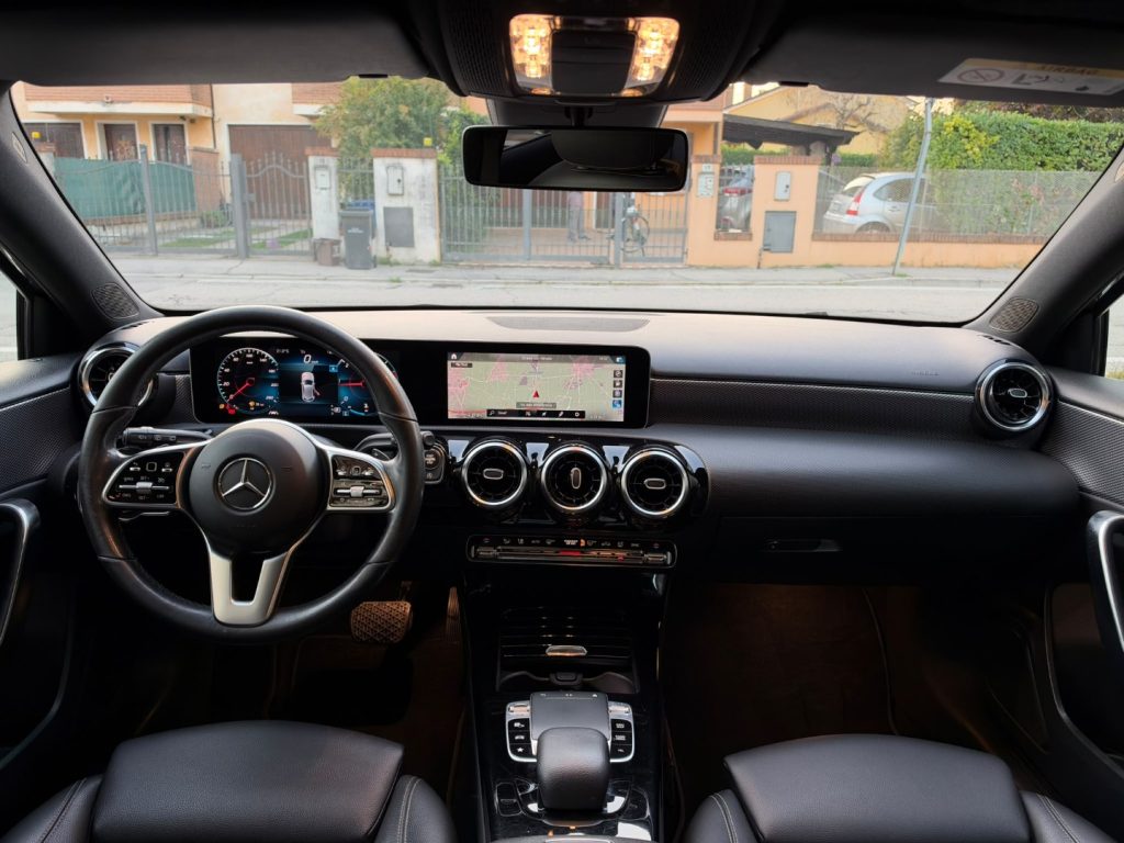 MERCEDES-BENZ A 180 d Automatic Executive - 9