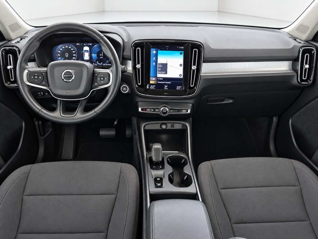 VOLVO XC40 T4 Recharge Plug-in Hybrid Inscription Expression - 10