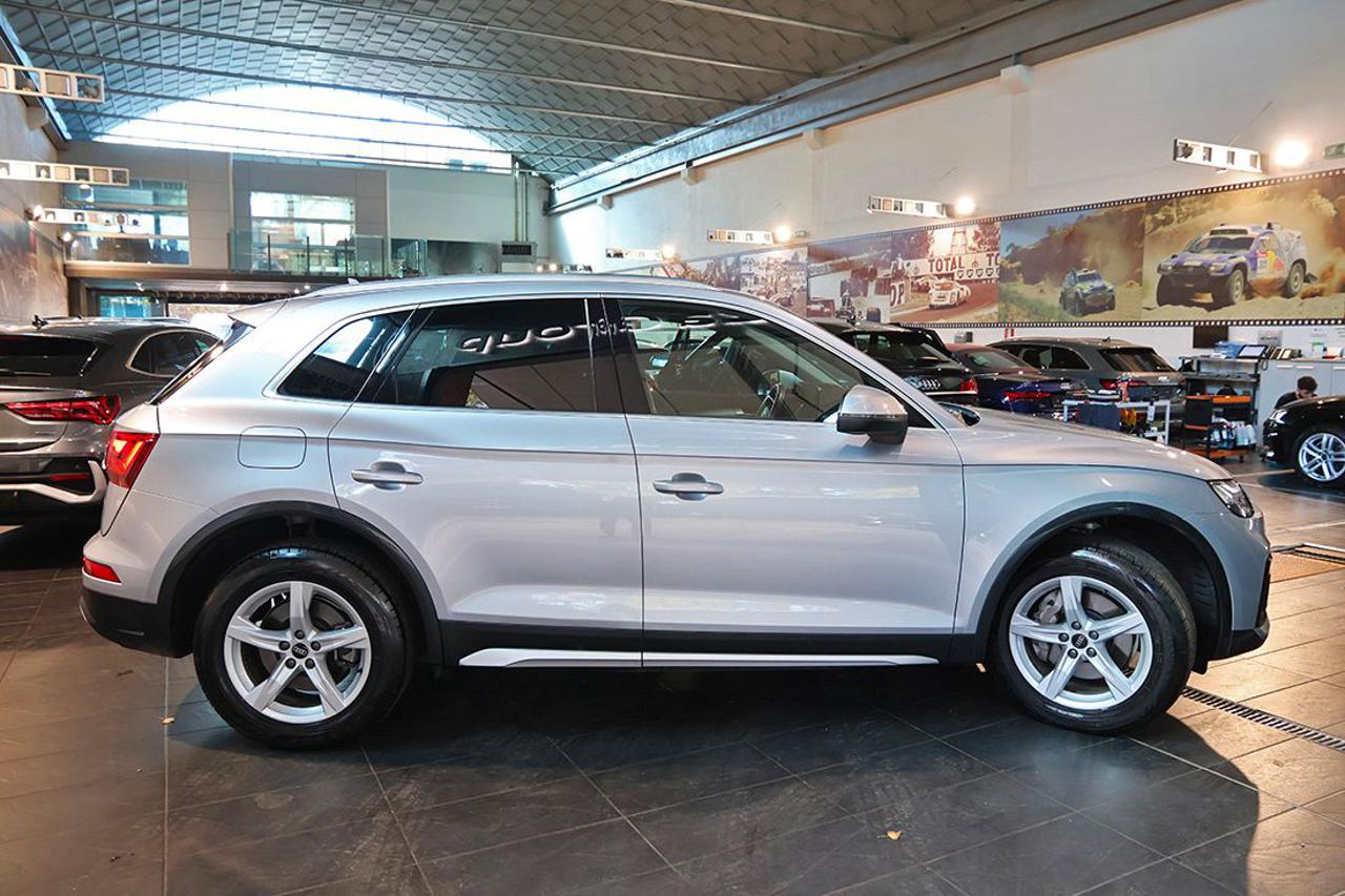 AUDI Q5 40 TDI Quattro S-Tronic Business Advanced - 10