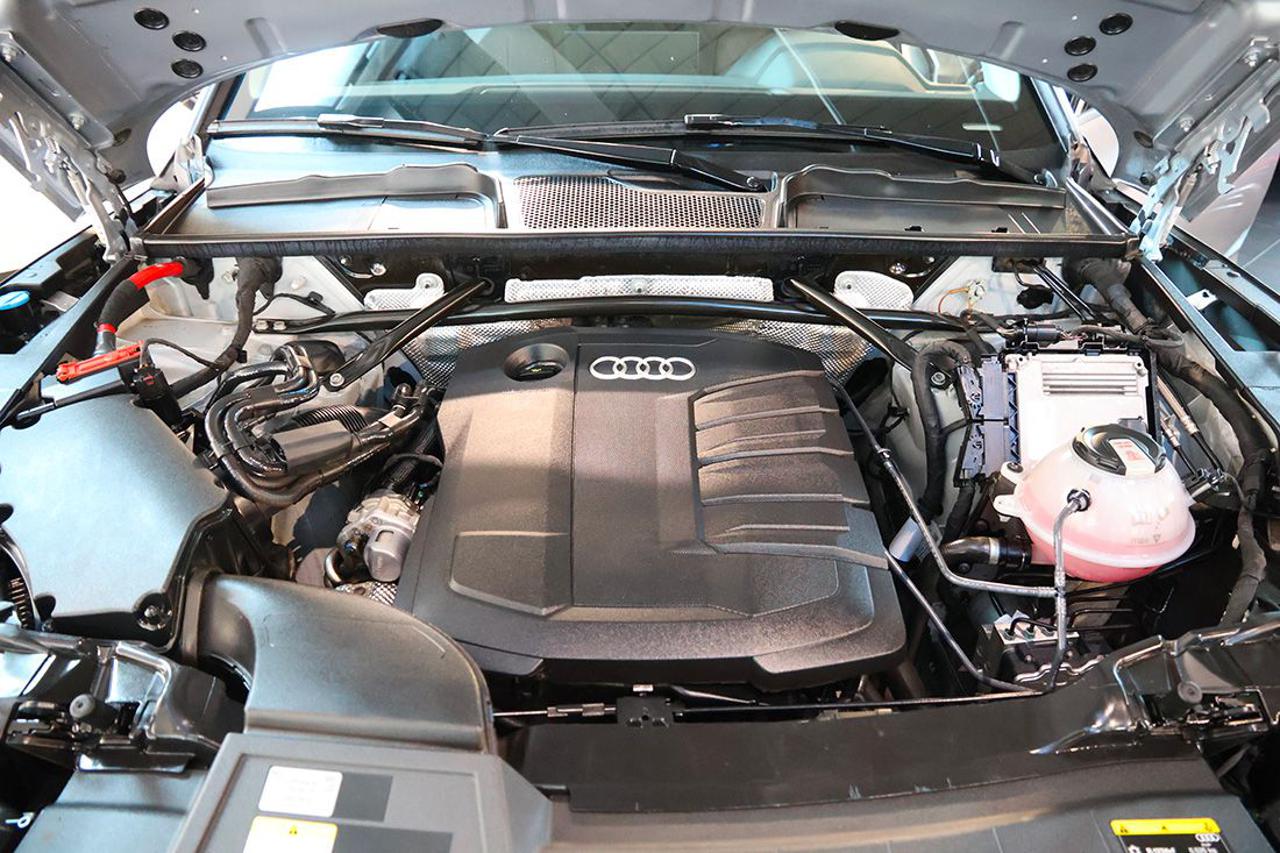AUDI Q5 40 TDI Quattro S-Tronic Business Advanced - 11