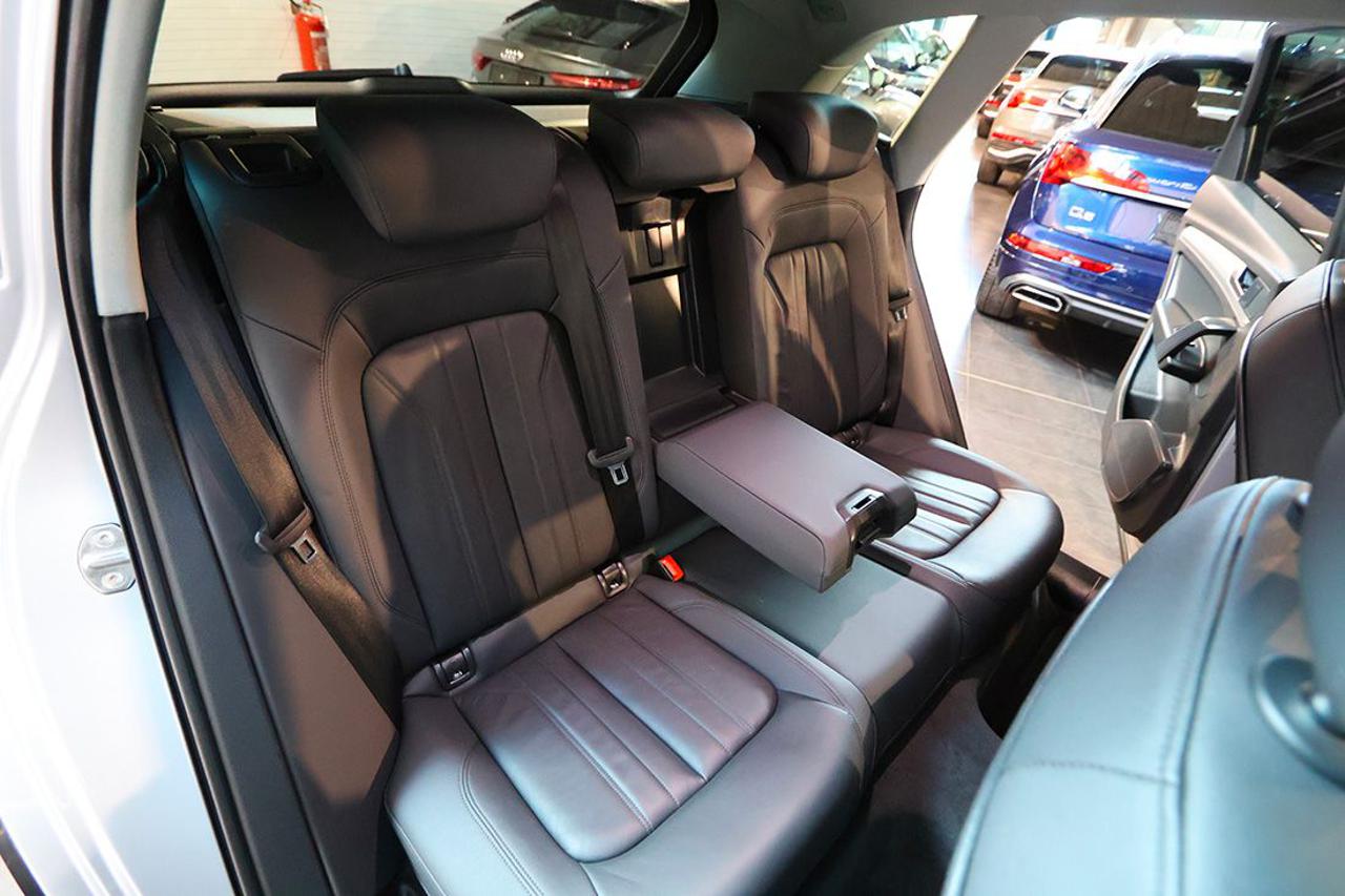 AUDI Q5 40 TDI Quattro S-Tronic Business Advanced - 20