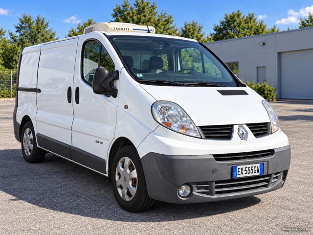 RENAULT Trafic Bianco pastello