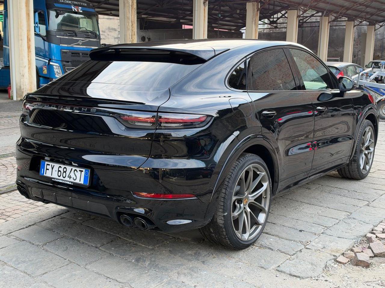 PORSCHE Cayenne Coupé 3.0 V6 - 6
