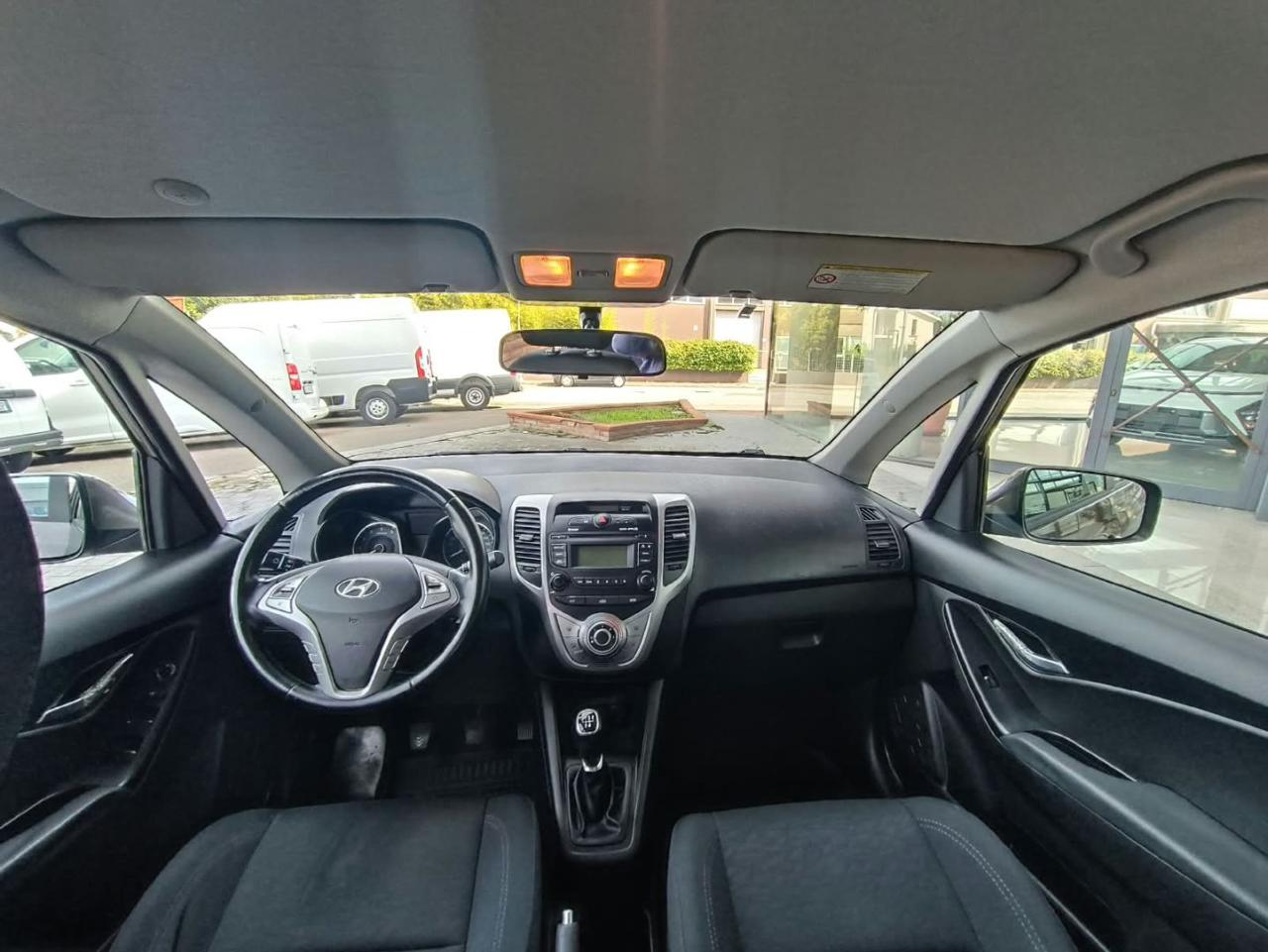 HYUNDAI iX20 1.4 90 CV Comfort - 12