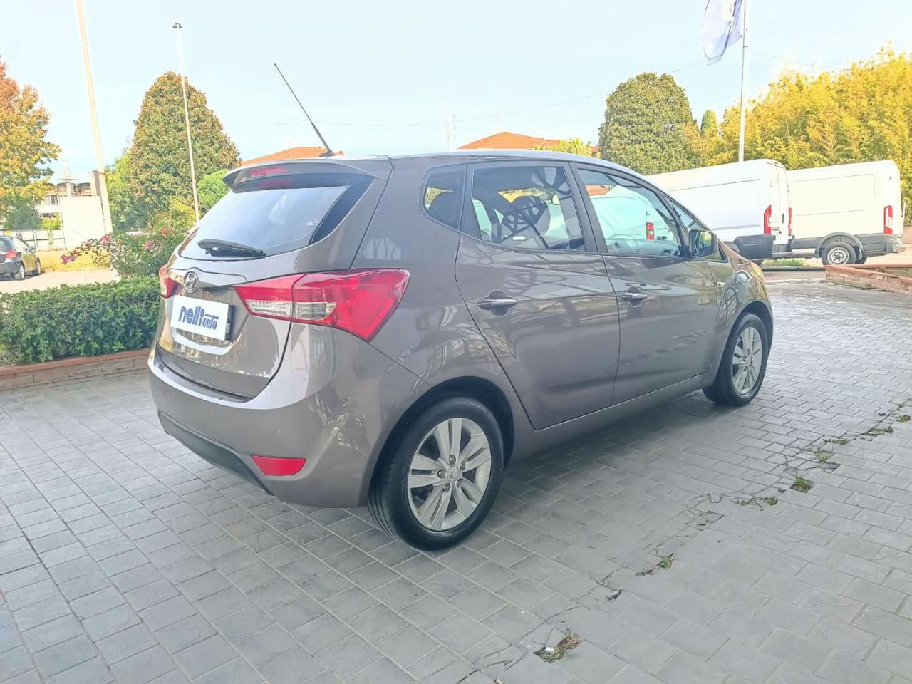 HYUNDAI iX20 1.4 90 CV Comfort - 22