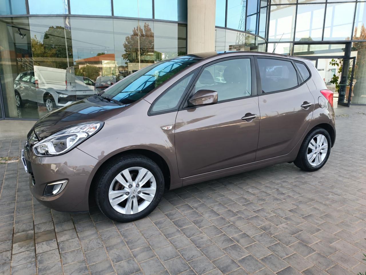 HYUNDAI iX20 1.4 90 CV Comfort - 10