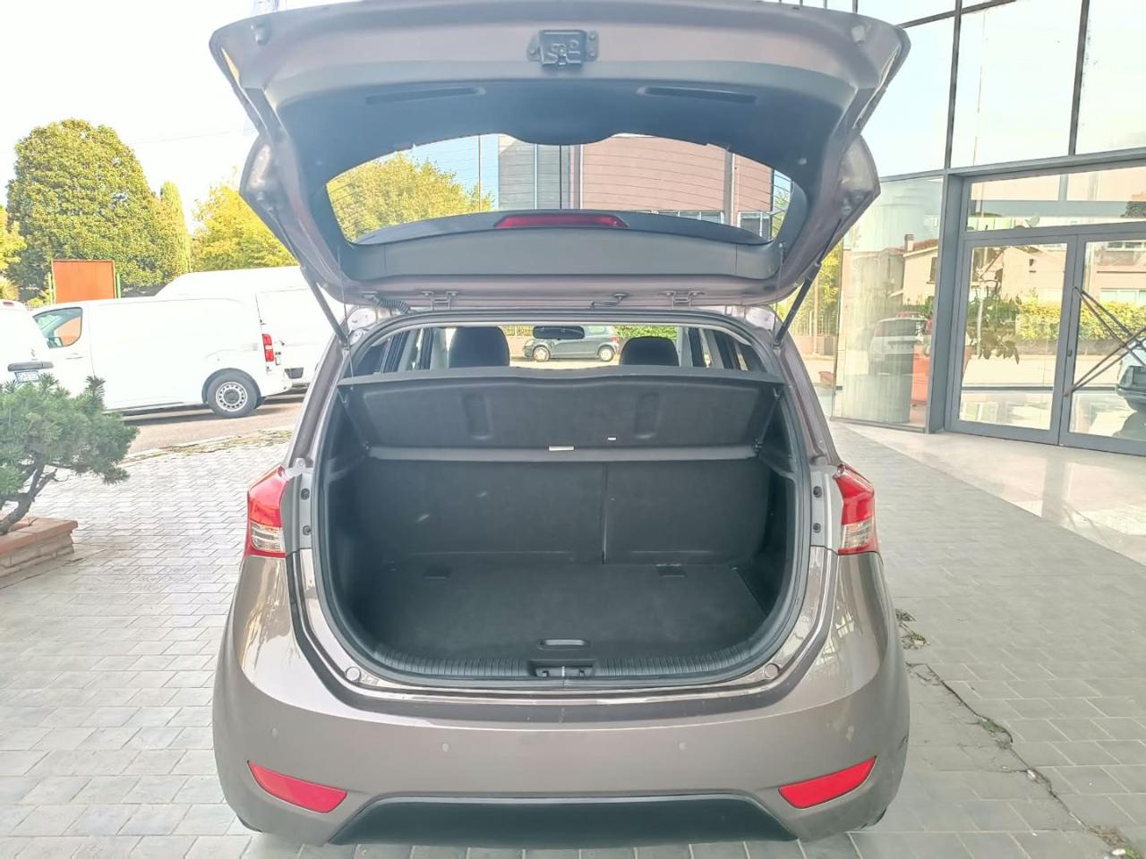 HYUNDAI iX20 1.4 90 CV Comfort - 14