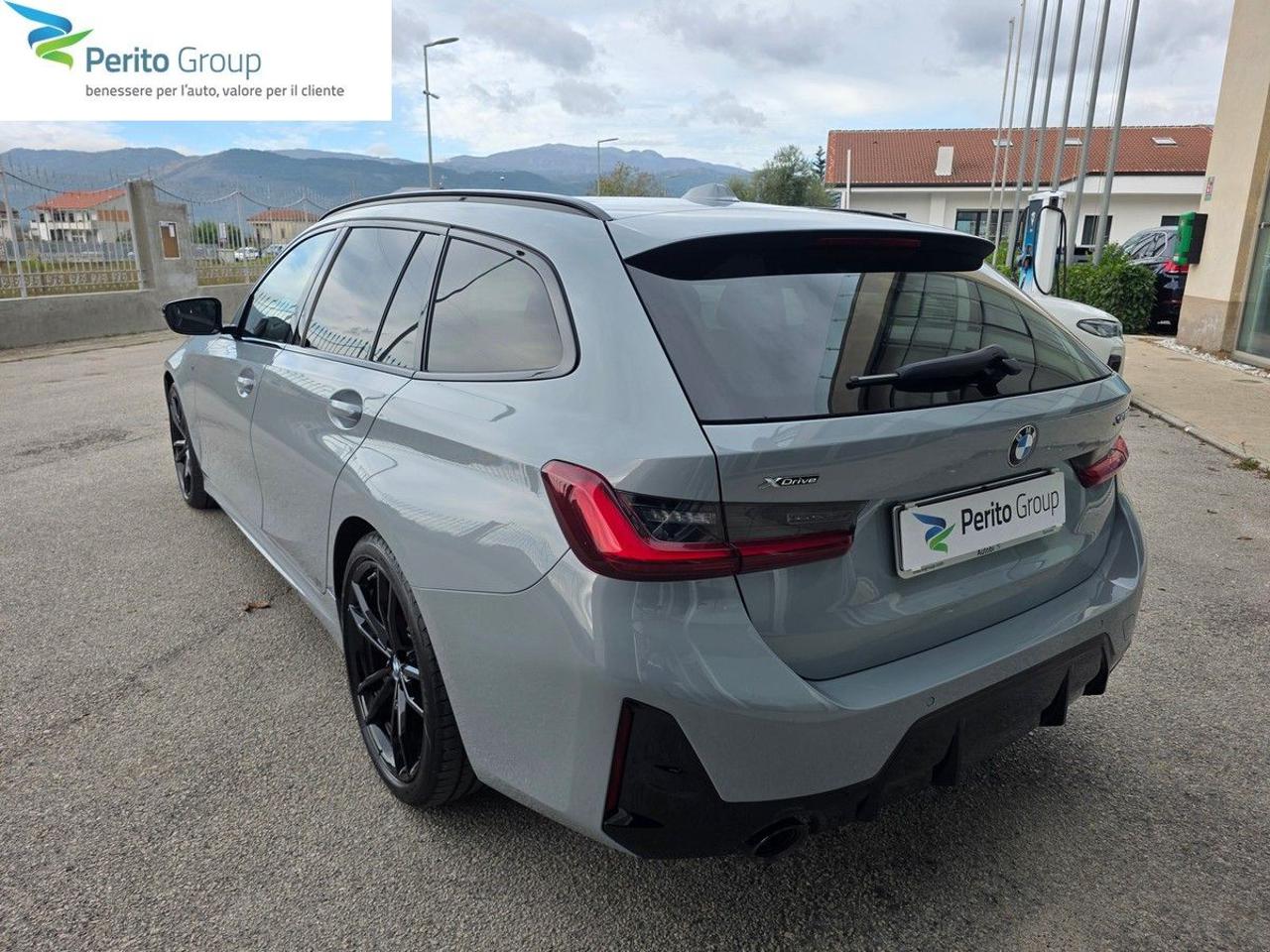 BMW 320 d 48V xDrive Touring Msport - 4