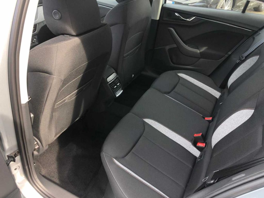 SKODA Kamiq 1.0 TSI Your Way - 11