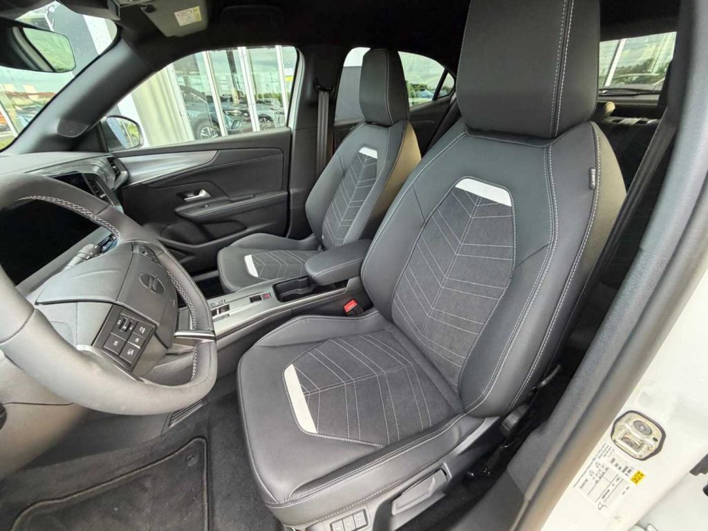 OPEL Mokka 1.2 hybrid GS 145cv dct6 - 13
