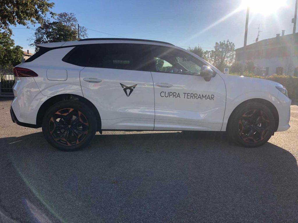 CUPRA Terramar 1.5 Hybrid DSG - 4