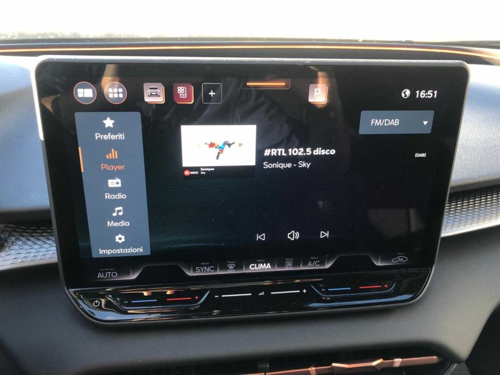 CUPRA Terramar 1.5 Hybrid DSG - 17