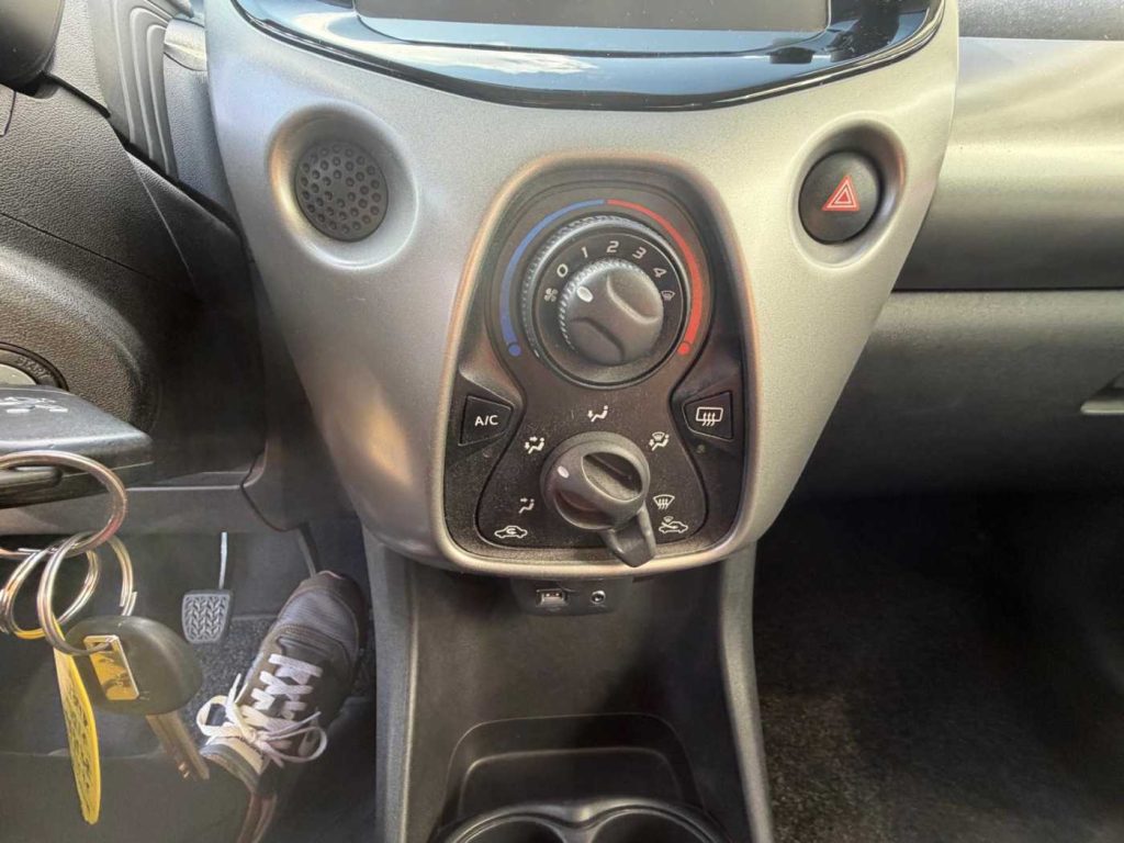 PEUGEOT 108 5p 1.0 vti Active E6 - 16