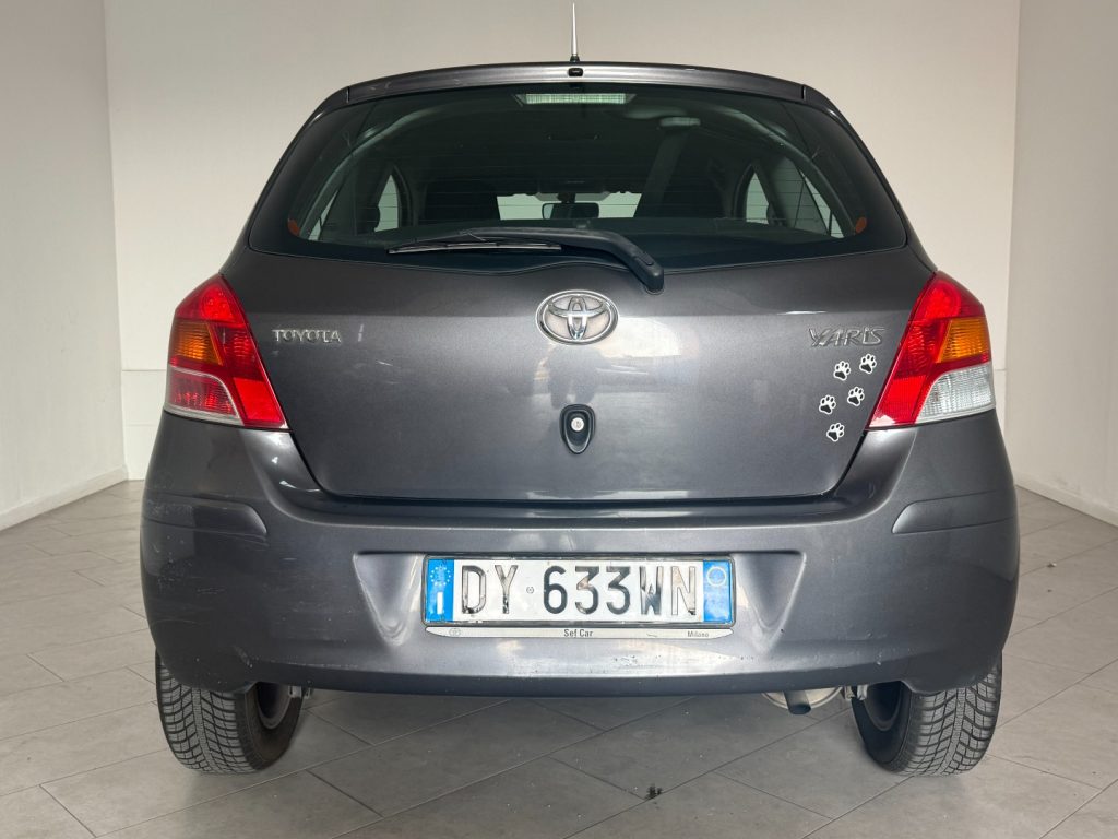 TOYOTA Yaris 1.0 3 porte Luxury pack - 5