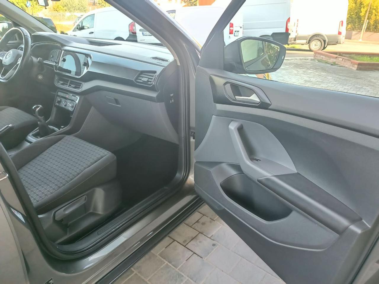 VOLKSWAGEN T-Cross 1.6 TDI SCR Style BMT - 9