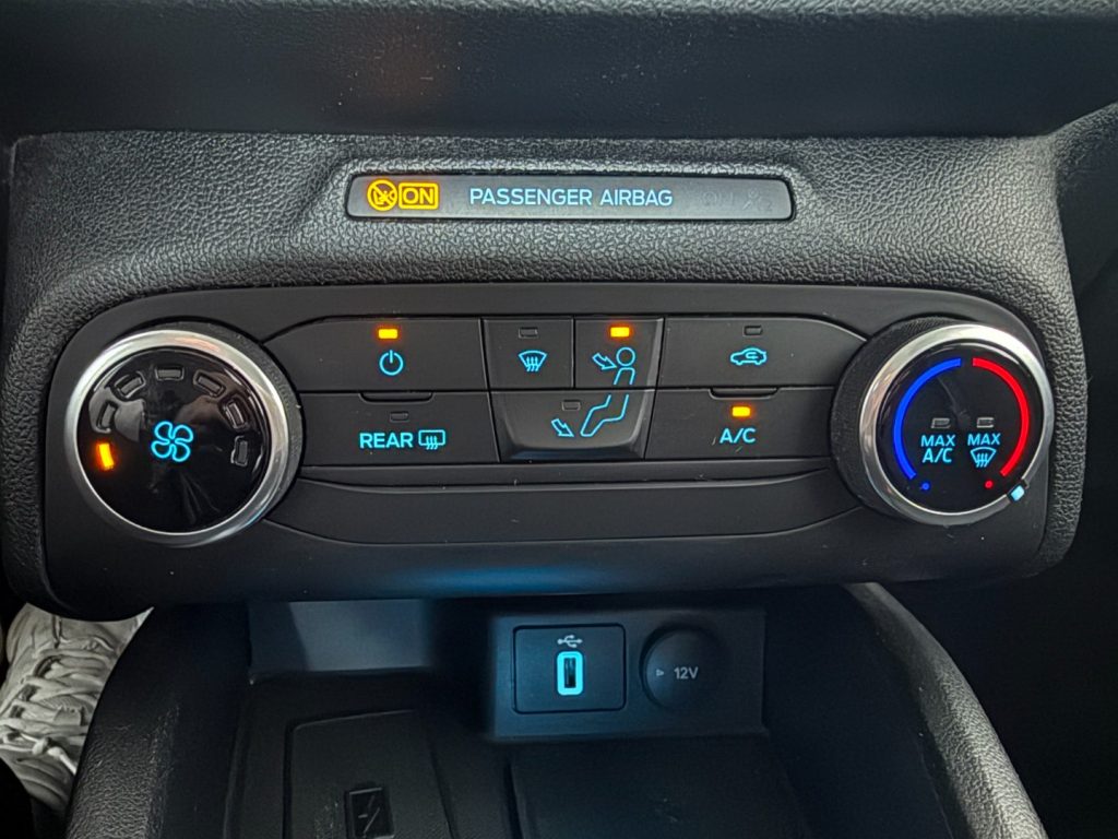 FORD Focus 1.0 EcoBoost Hybrid 125 CV 5p. Active - 17