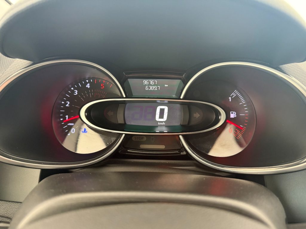 RENAULT Clio Sporter dCi 8V 75CV Start&Stop Energy Intens - 11