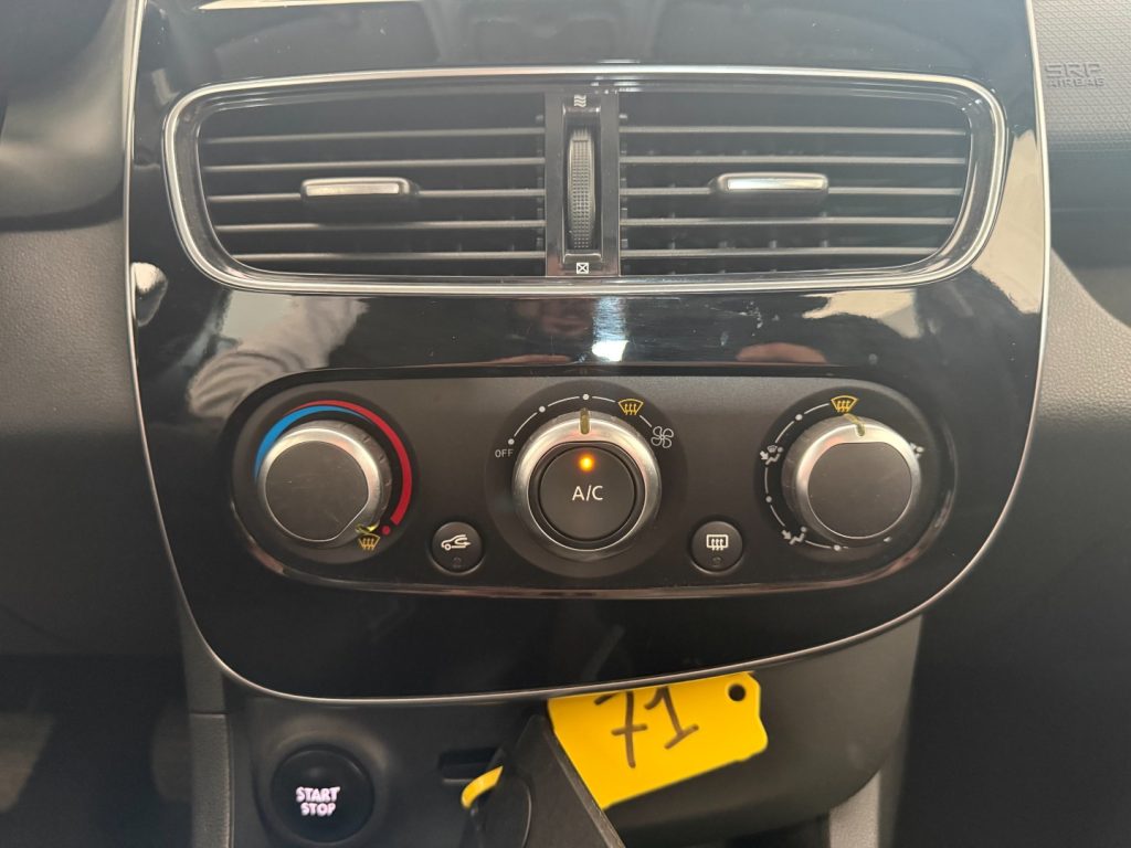 RENAULT Clio Sporter dCi 8V 75CV Start&Stop Energy Intens - 17