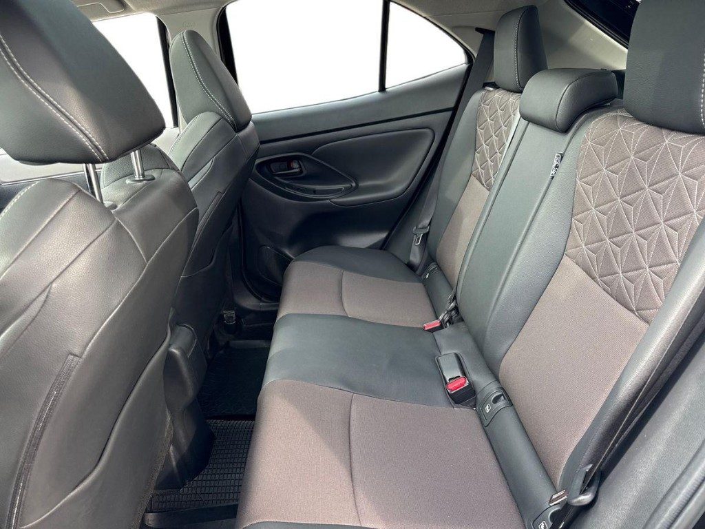 TOYOTA Yaris Cross 1.5 Hybrid 5p. E-CVT Lounge - 11