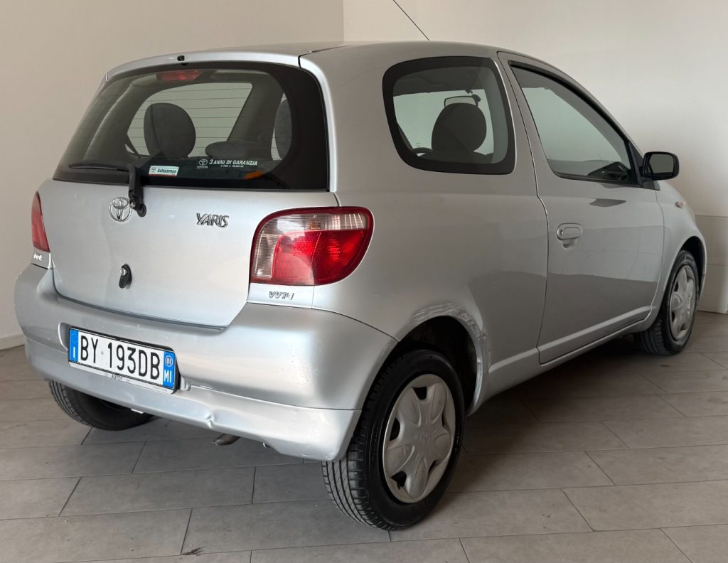 TOYOTA Yaris 1.0i 16V cat 3 porte Sol - 4