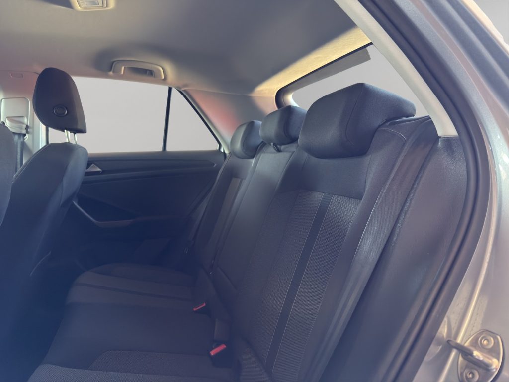 VOLKSWAGEN T-Roc 1.5 TSI ACT DSG Life - 13