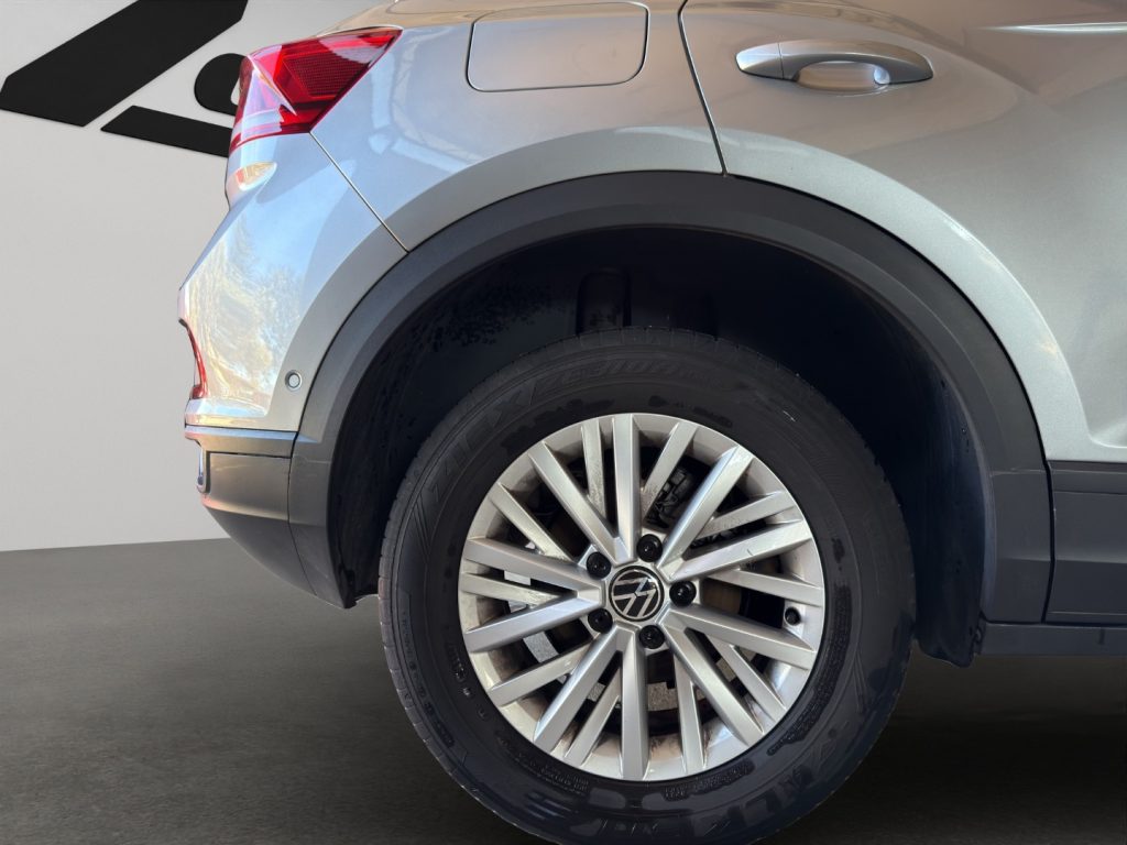 VOLKSWAGEN T-Roc 1.5 TSI ACT DSG Life - 25