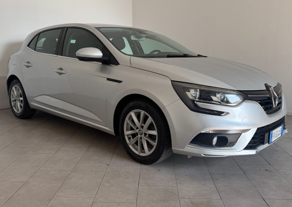 RENAULT Megane Mégane dCi 8V 110 CV Energy Bose - 3