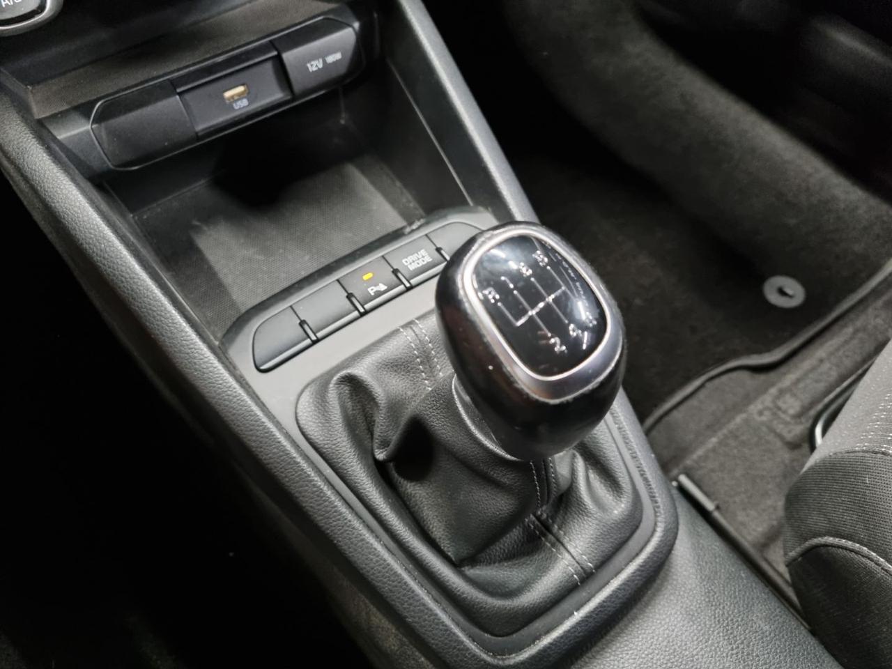 KIA Stonic 1.0 T-GDi 100 CV MHEV iMT Style - 14