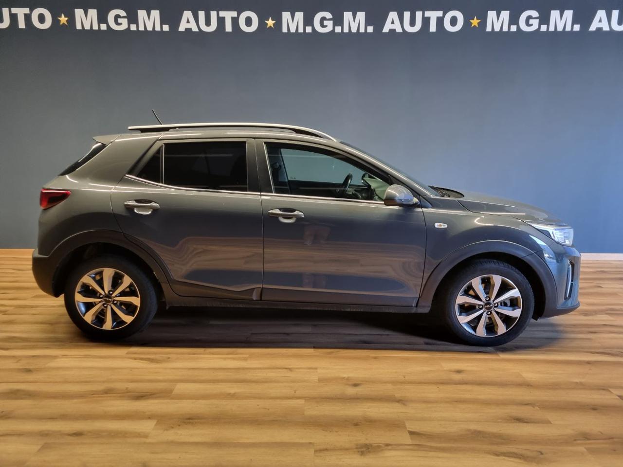 KIA Stonic 1.0 T-GDi 100 CV MHEV iMT Style - 4