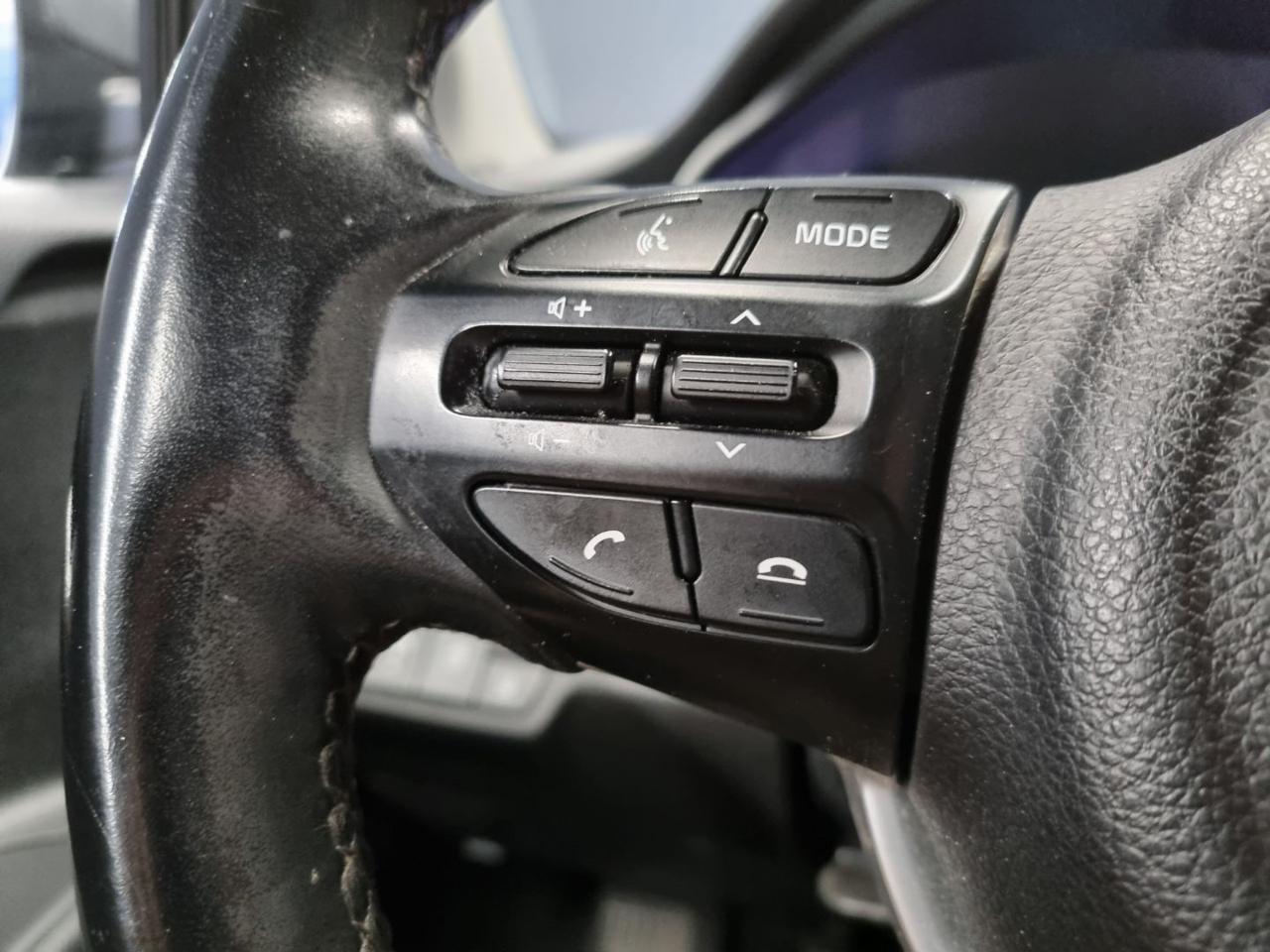 KIA Stonic 1.0 T-GDi 100 CV MHEV iMT Style - 23